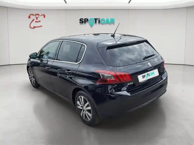 Peugeot 308 1.2 puretech 130ch e6.3 s&amp;s allure — photo 3