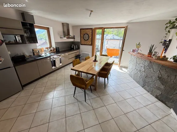 Appartement 3 pièces 79 m²