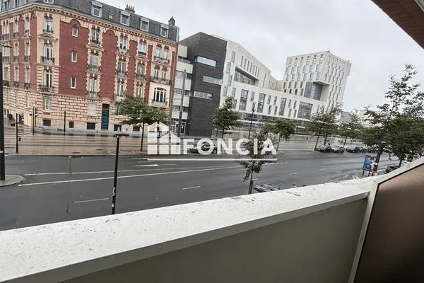 Studio 1 pièce 15 m²