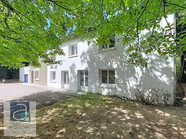 Maison familiale avec jardin aux portes de Caulnes