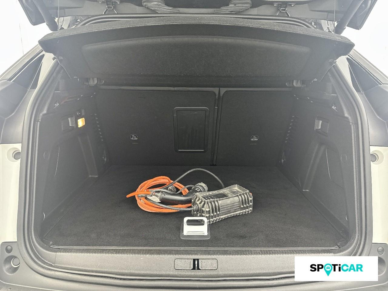 Peugeot 3008 gt hybrid 225 e-eat8 — photo 6
