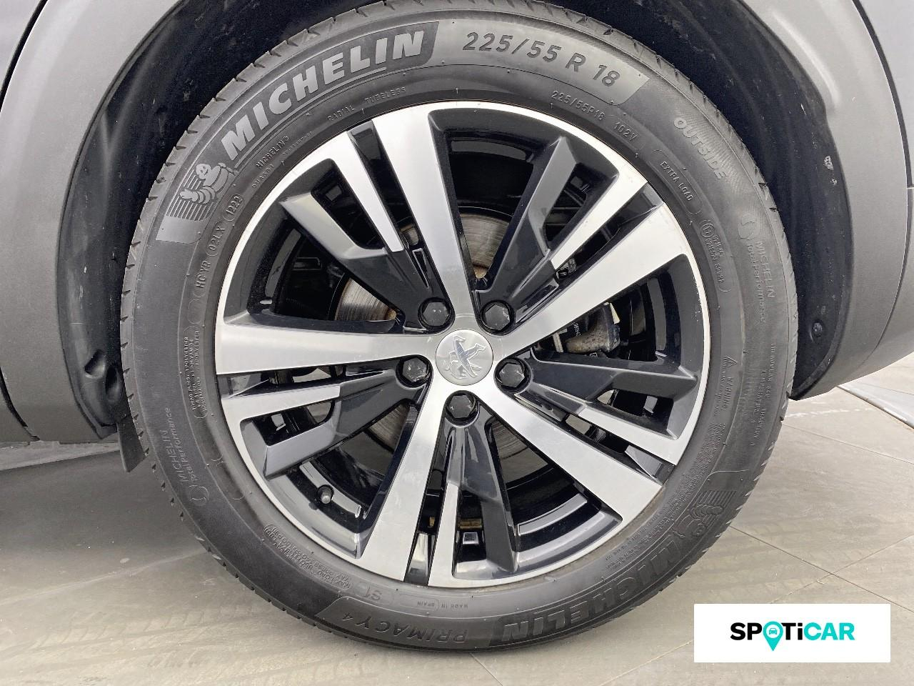 Peugeot 3008 hybrid4 300ch gt e-eat8 — photo 11