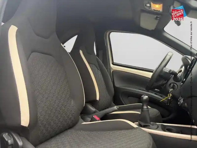 Toyota Aygo X 1.0 vvt-i 72ch design my23 — photo 5