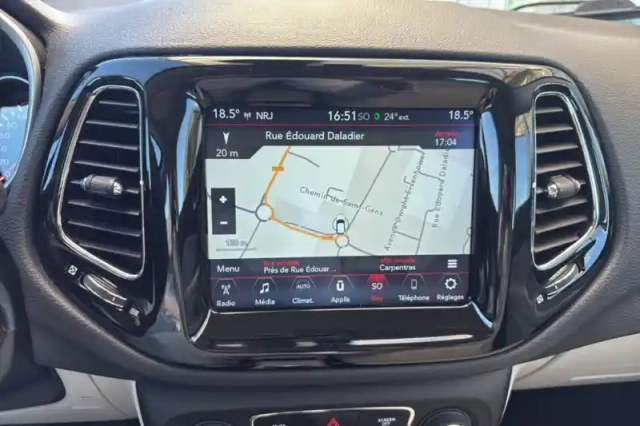 Jeep Compass 1.4 i multiair ii 140 ch bvm6 — photo 20