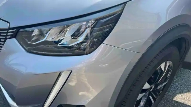 Peugeot 2008 moteur électrique 136 ch — photo 26