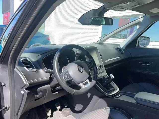 Renault Scenic tce 140 fap — photo 10
