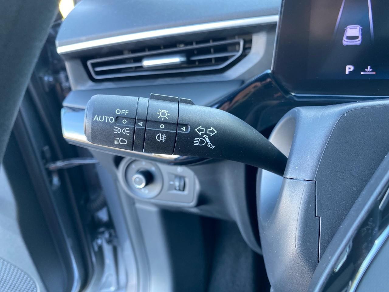 Mg Mg3 1.5 hybrid+ 195ch comfort — photo 18