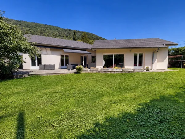 Saint-Martin-d'Uriage, maison récente dans un environnement privilégié