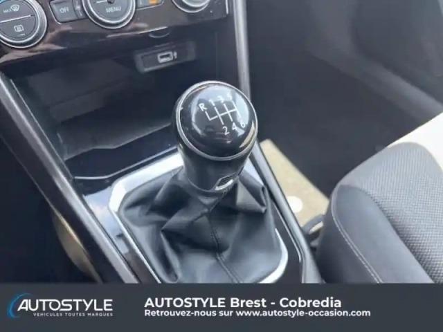 Volkswagen T-Roc 1.0 tsi 115ch lounge — photo 22