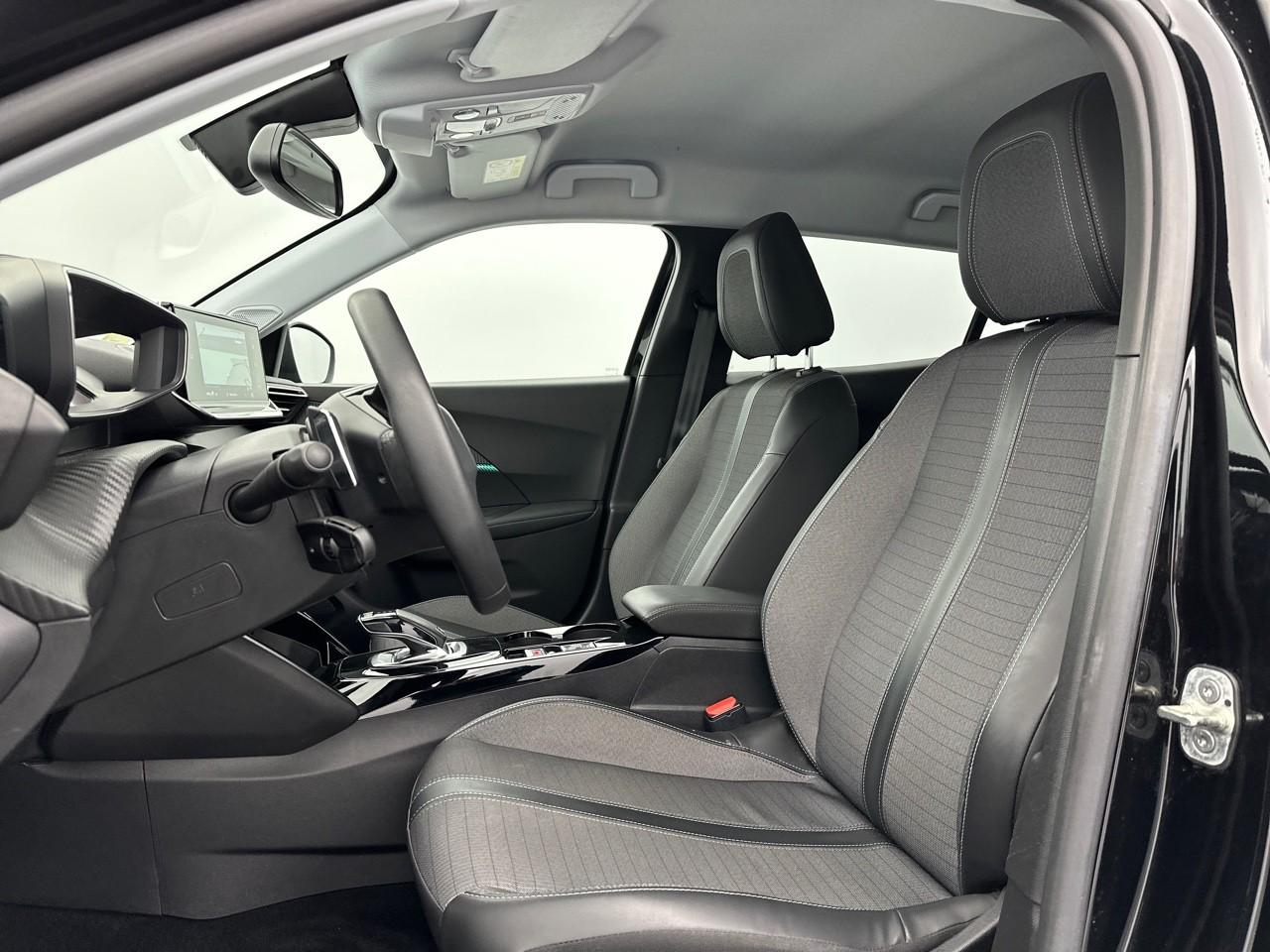 Peugeot 2008 bluehdi 130 s&s eat8 allure business — photo 9