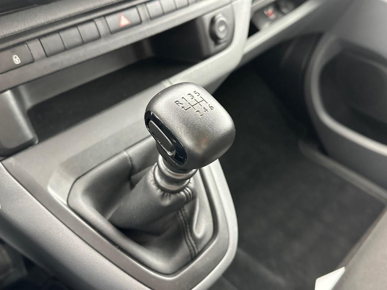 Peugeot Expert combi long bluehdi 120ch s&s bvm6 — photo 30