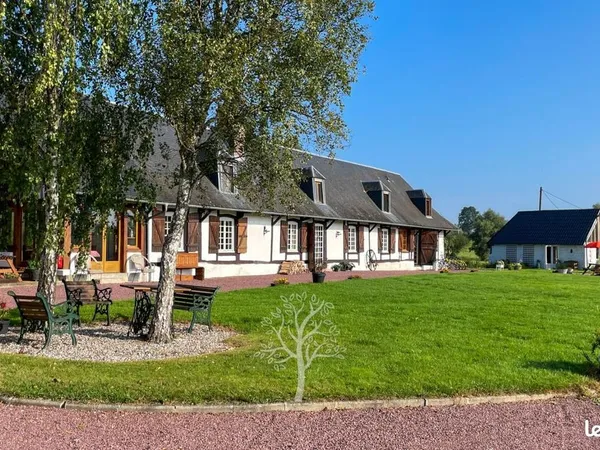 Maison 8 pièces 200 m²