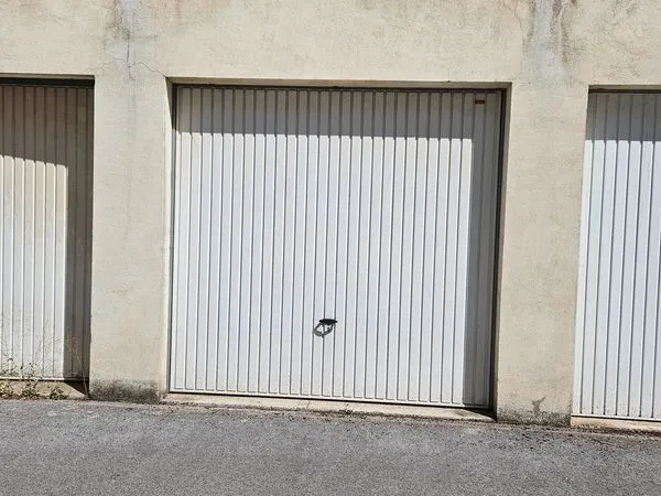 Garage / box 16 m2