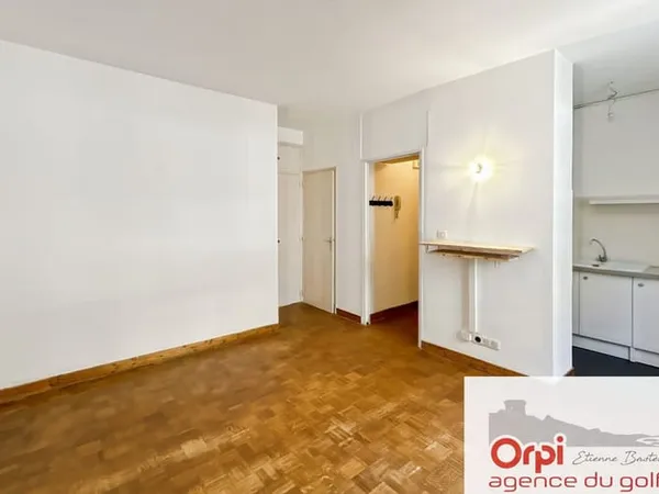 Studio 1 pièce 24 m²