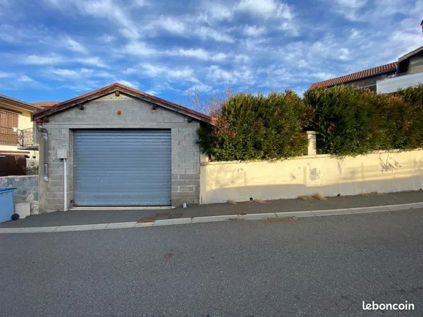Garage avec terrain