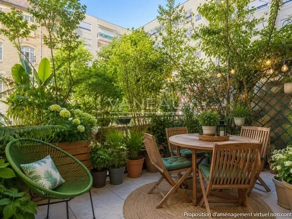 Paris XVe - Cambronne : Appartement quatre pièces avec terrasse et balcon