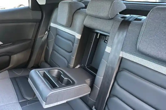 Citroën C4 puretech 130 eat8 — photo 23