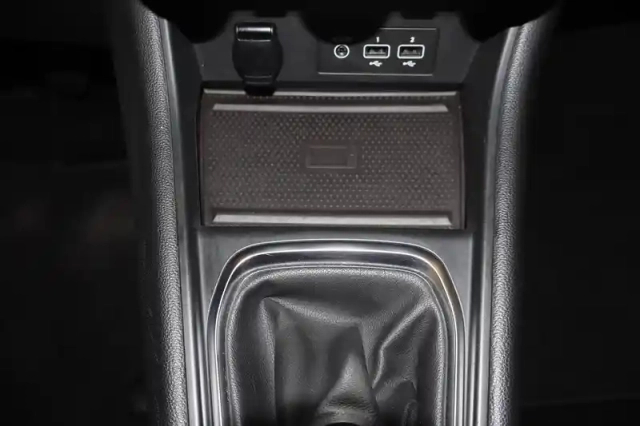 Renault Captur blue dci 95 — photo 19