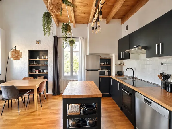 Arceaux, appartement 4 pièces de charme