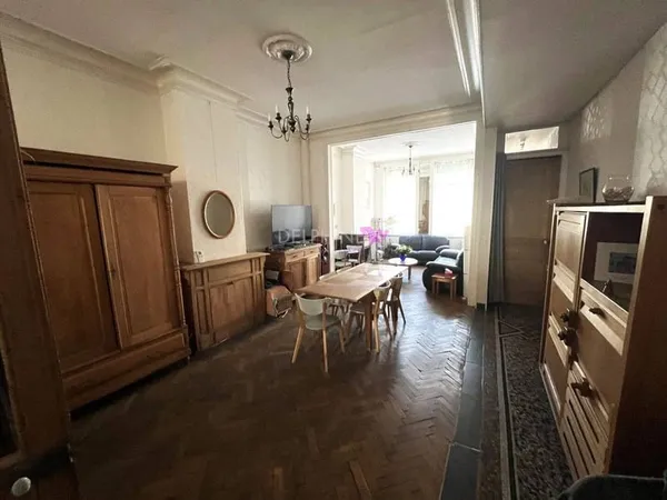 Maison 6 pièces 177 m²