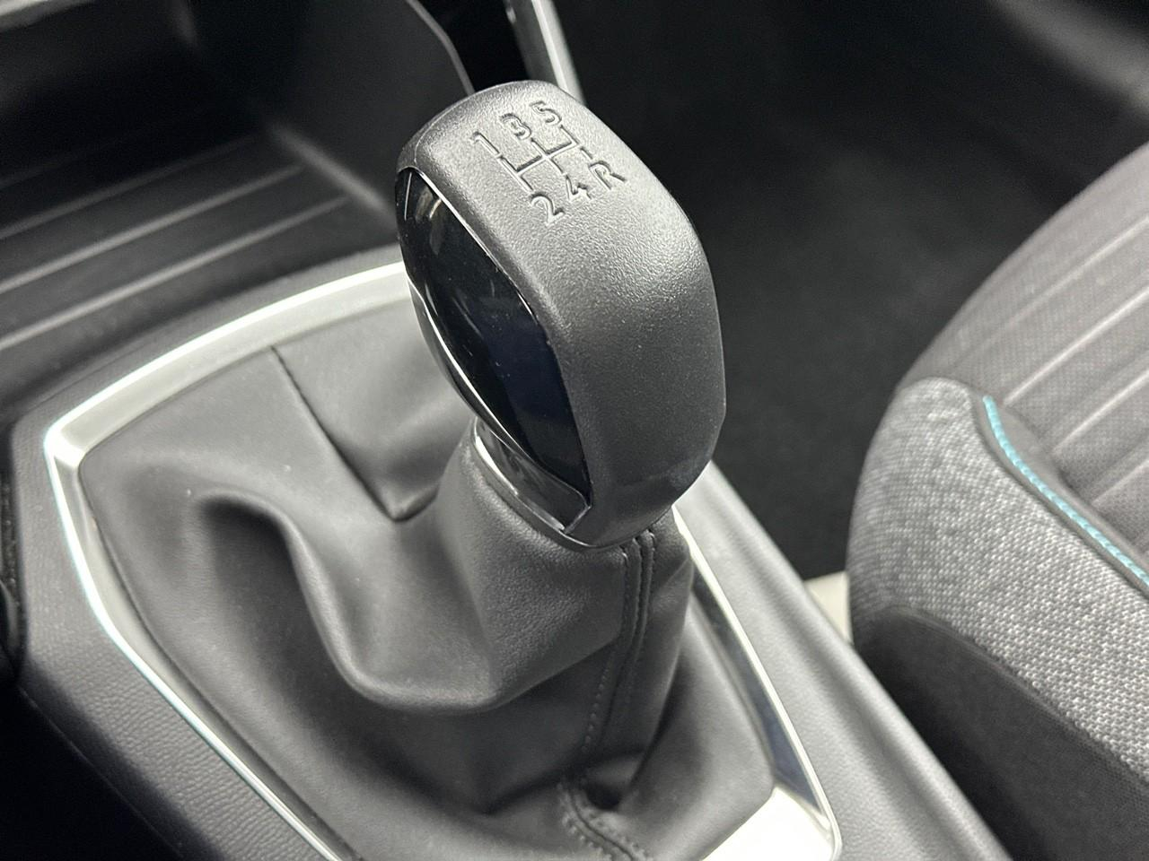 Peugeot 208 puretech 75 s&s bvm5 style — photo 28