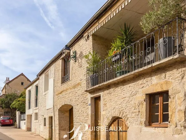 Maison 6 pièces 227 m²