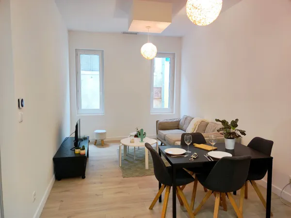 Vends appartement 53m² Port-Vieux / Centre historique - T3 entièrement rénové