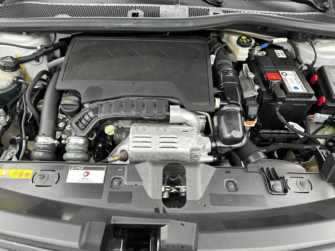 Peugeot 2008 puretech 130 s&s eat8 allure — photo 13