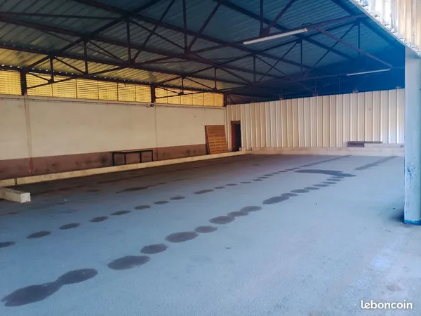 Places parking hivernage sous hangar