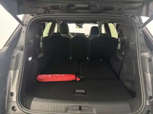 Peugeot 5008 plug-in hybrid 195 e-dcs7 — photo 112