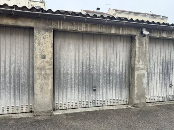 Parking 13 m²