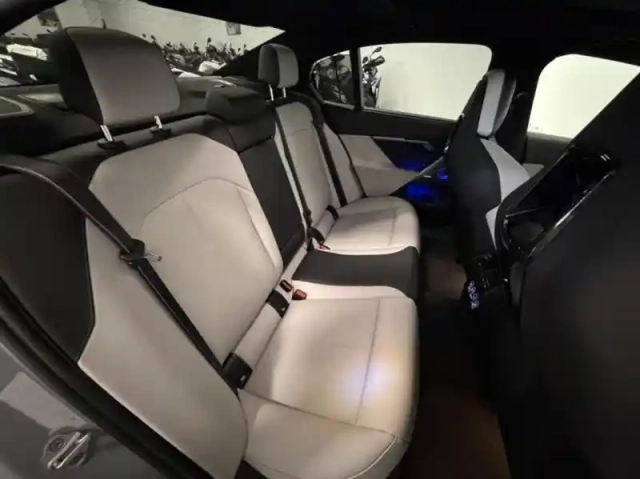 Bmw Serie 5 m5 4.4 v8 phev 727ch (585+197) — photo 7