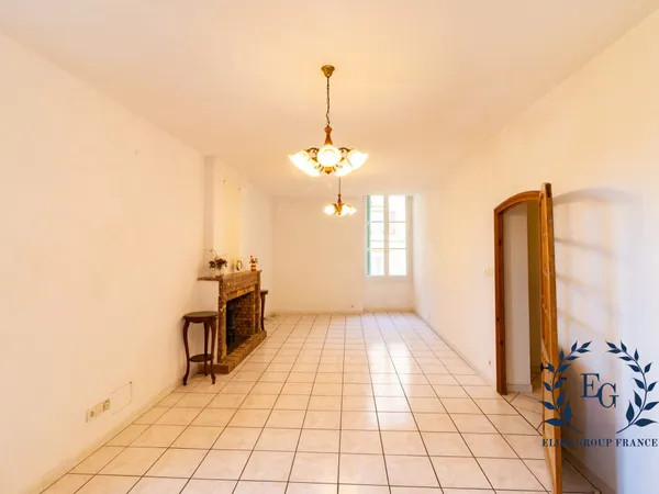 Appartement T4 de 96 m² en plein centre de Barjols