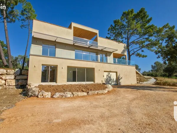 Maison 5 pièces 198 m²