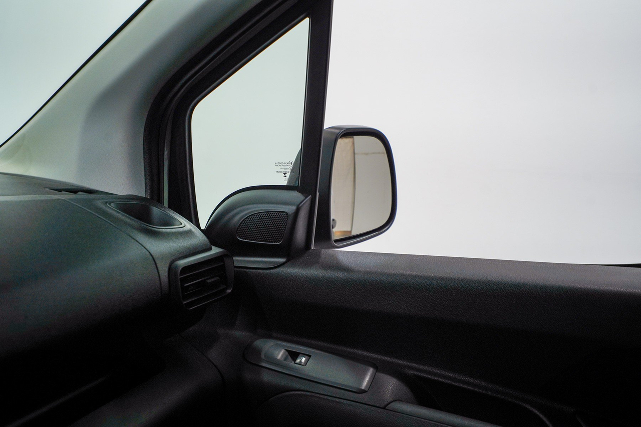 Citroën Berlingo — photo 27