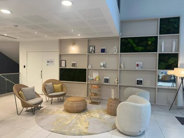 Bureaux 17684 m²