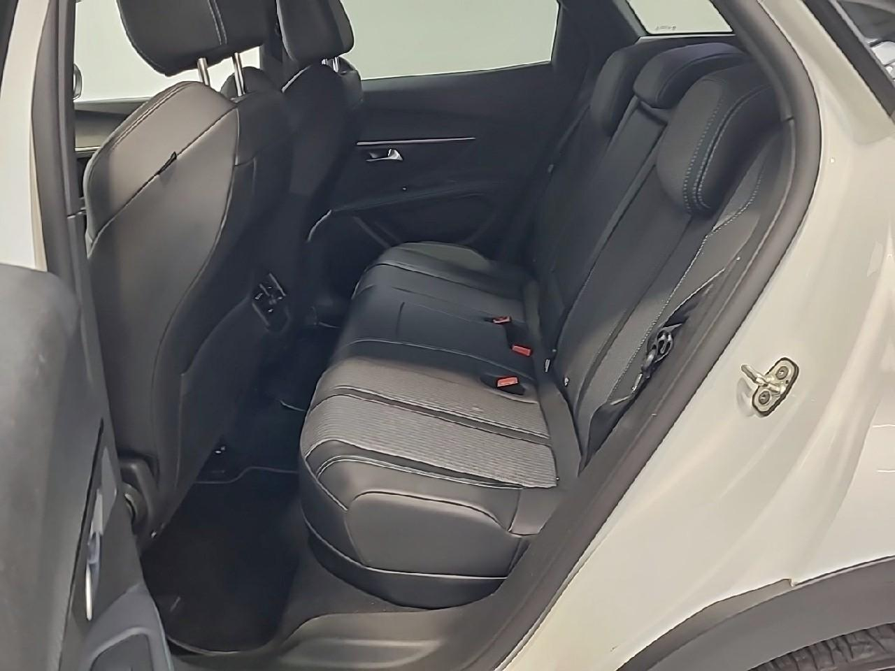 Peugeot 3008 hybrid 225 e-eat8 allure — photo 13