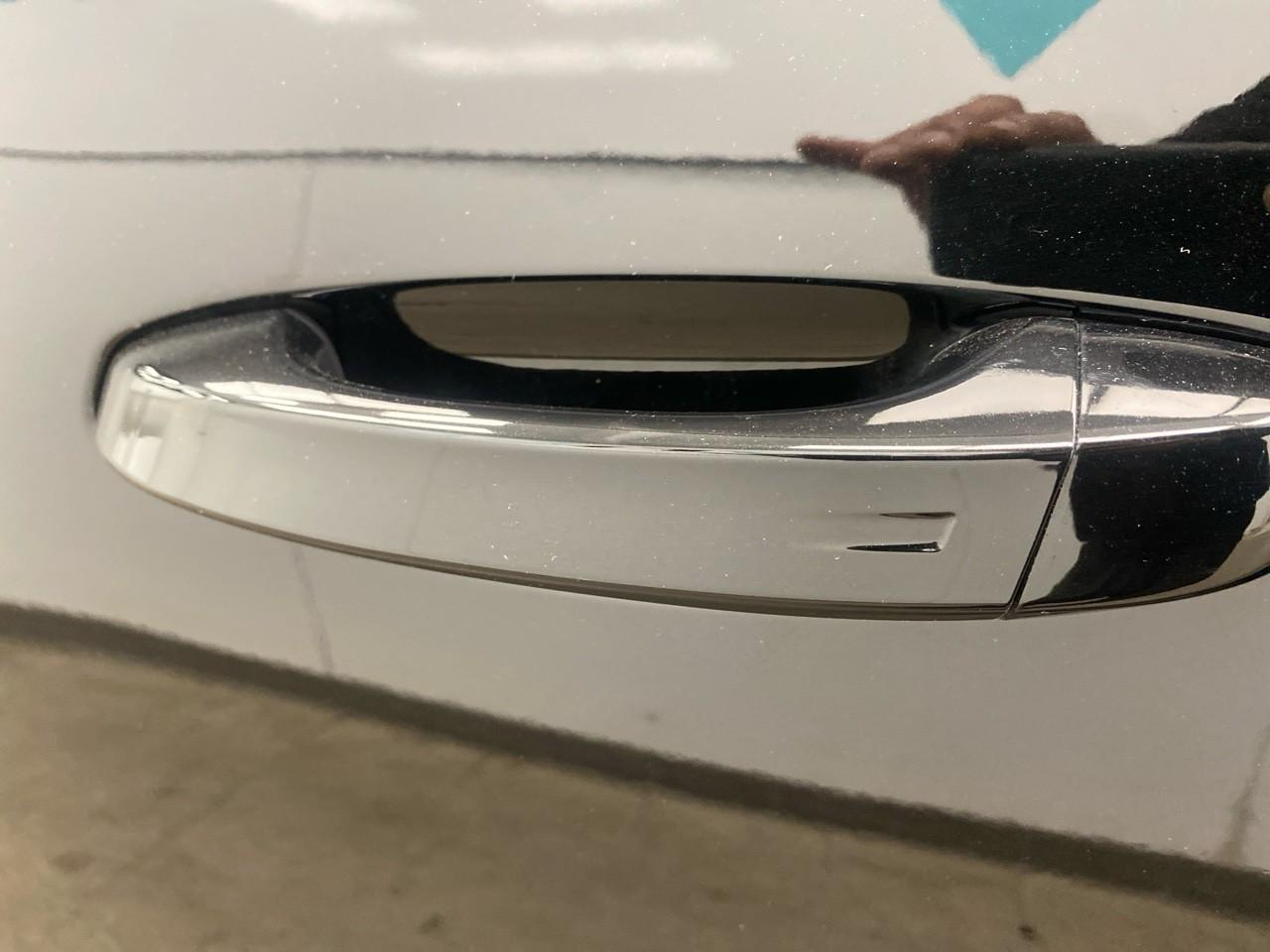 Peugeot 5008 hybrid 145 e-dcs6 gt — photo 32