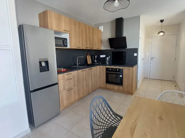 Appartement T2 meublé avec balcon et parking - LUC-LA-PRIMAUBE