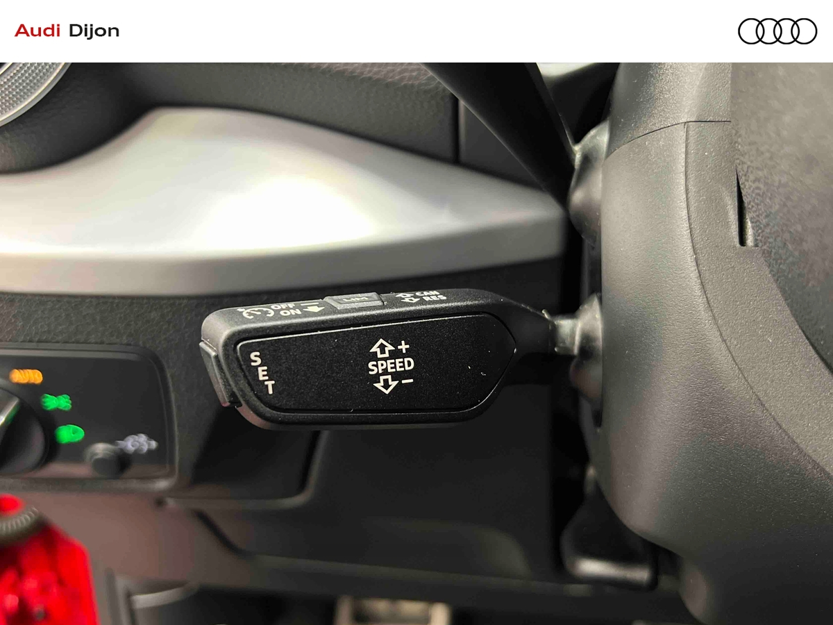 Audi Q2 35 TDI 150 S tronic 7 quattro — photo 21