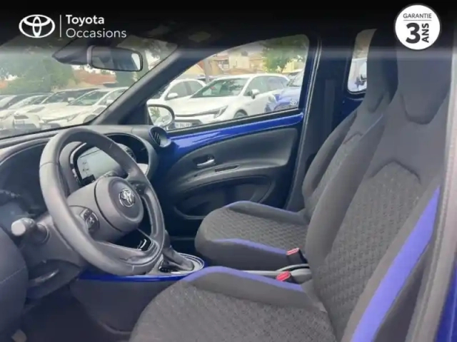 Toyota Aygo x 1.0 vvt-i 72ch design s-cvt — photo 11