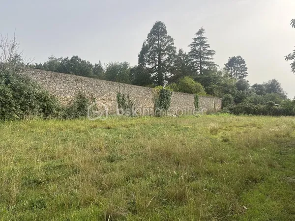 Terrain 7084 m²
