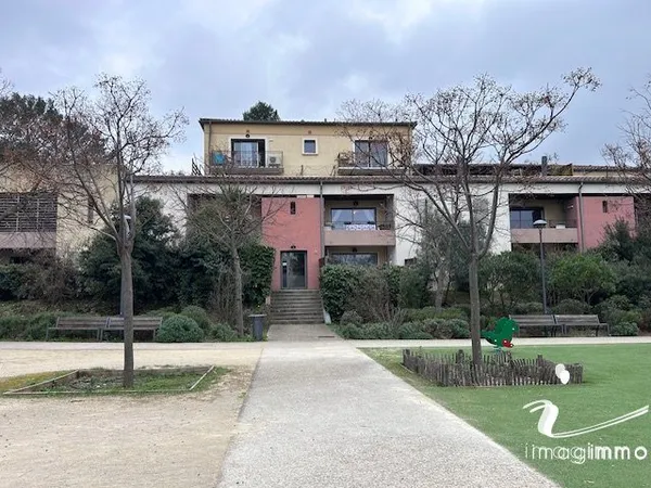 Bel appartement T4 en rez-de-jardin, terrasse, double garage, Murviel Les Montpellier