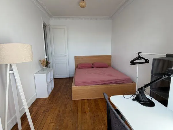 T2 meublé 13e + cave