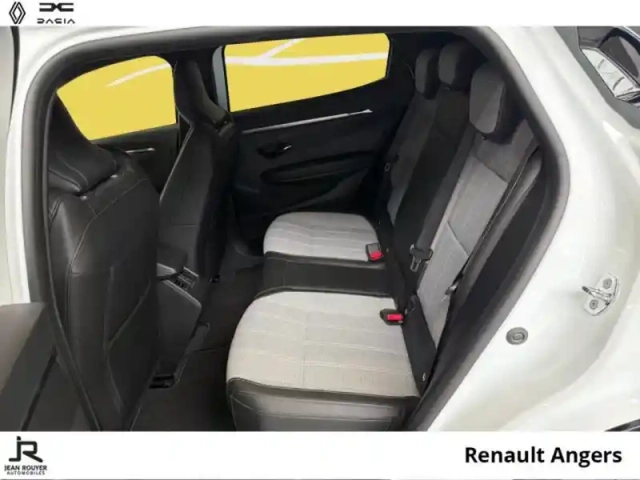 Renault Megane e-tech electric ev40 130ch techno standard charge — photo 4