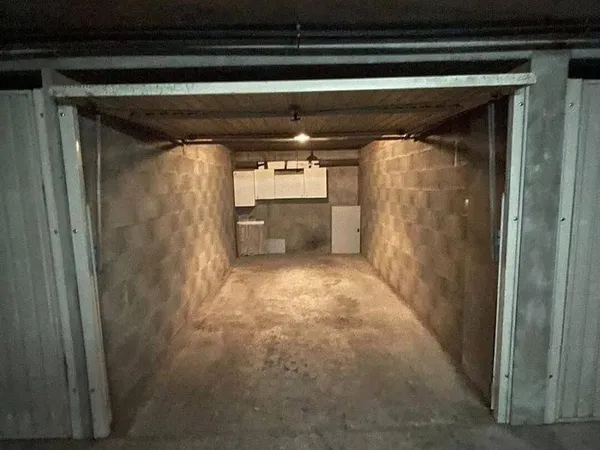 Parking 12 m²