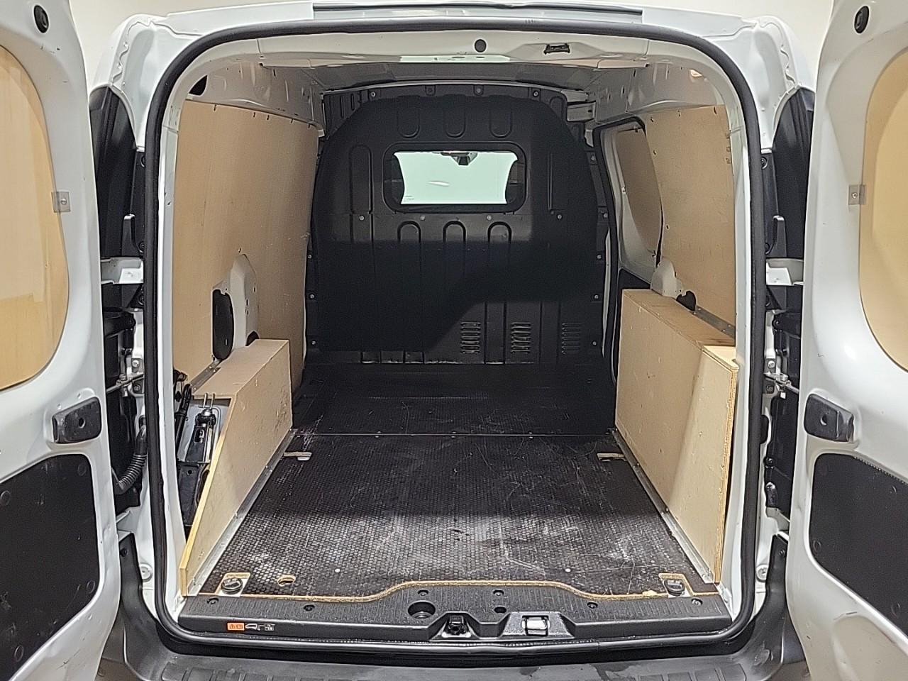 Renault Express Van blue dci 95 confort — photo 14