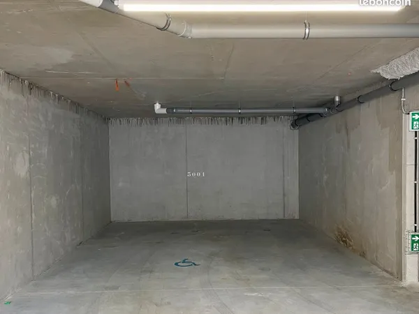 Location place de parking PMR - Sous-sol sécurisé - Résidence neuve