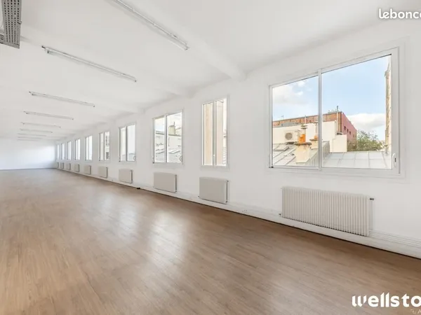 Bureau 175 m²
