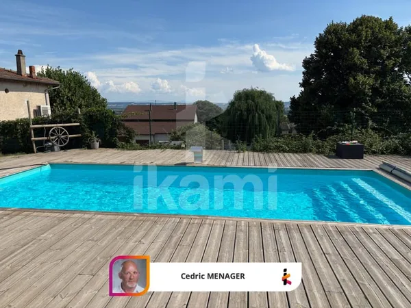 Grande Maison récente de 194 m2 avec piscine et 5 Chambres